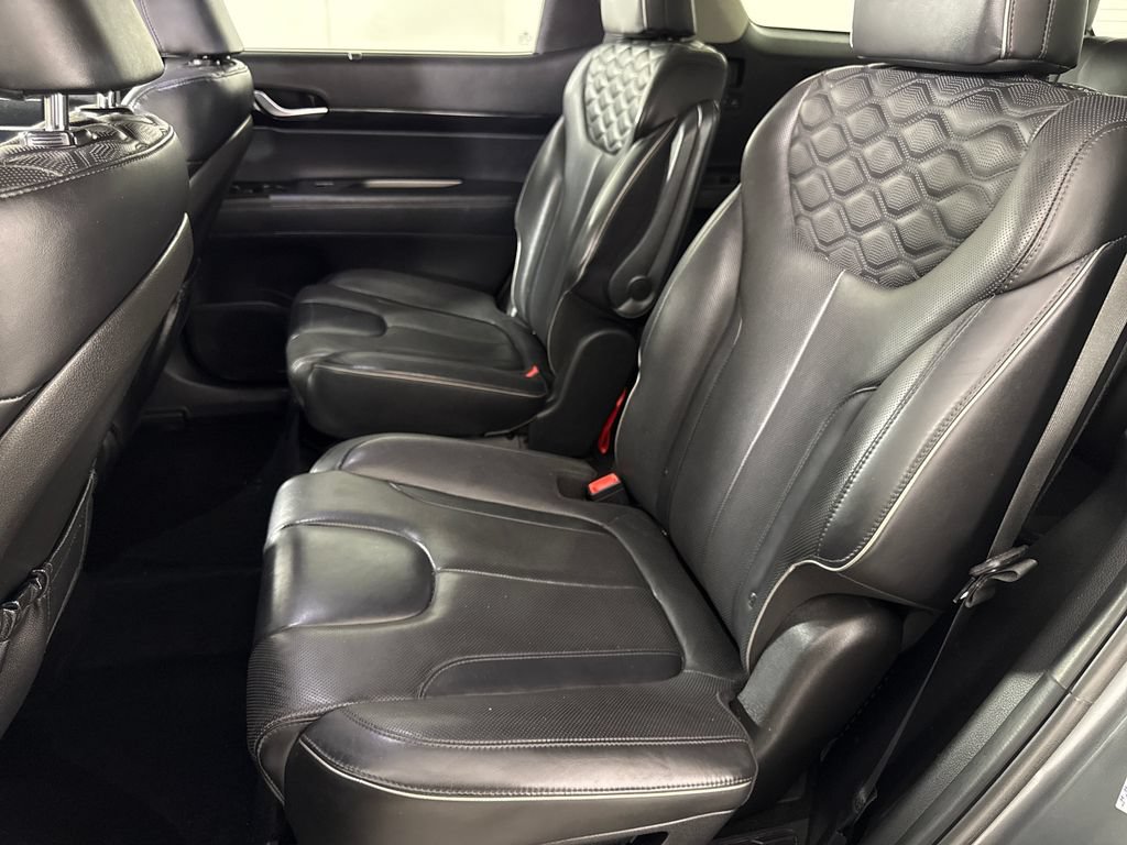 Used 2021 Hyundai Palisade Limited FWD image 13
