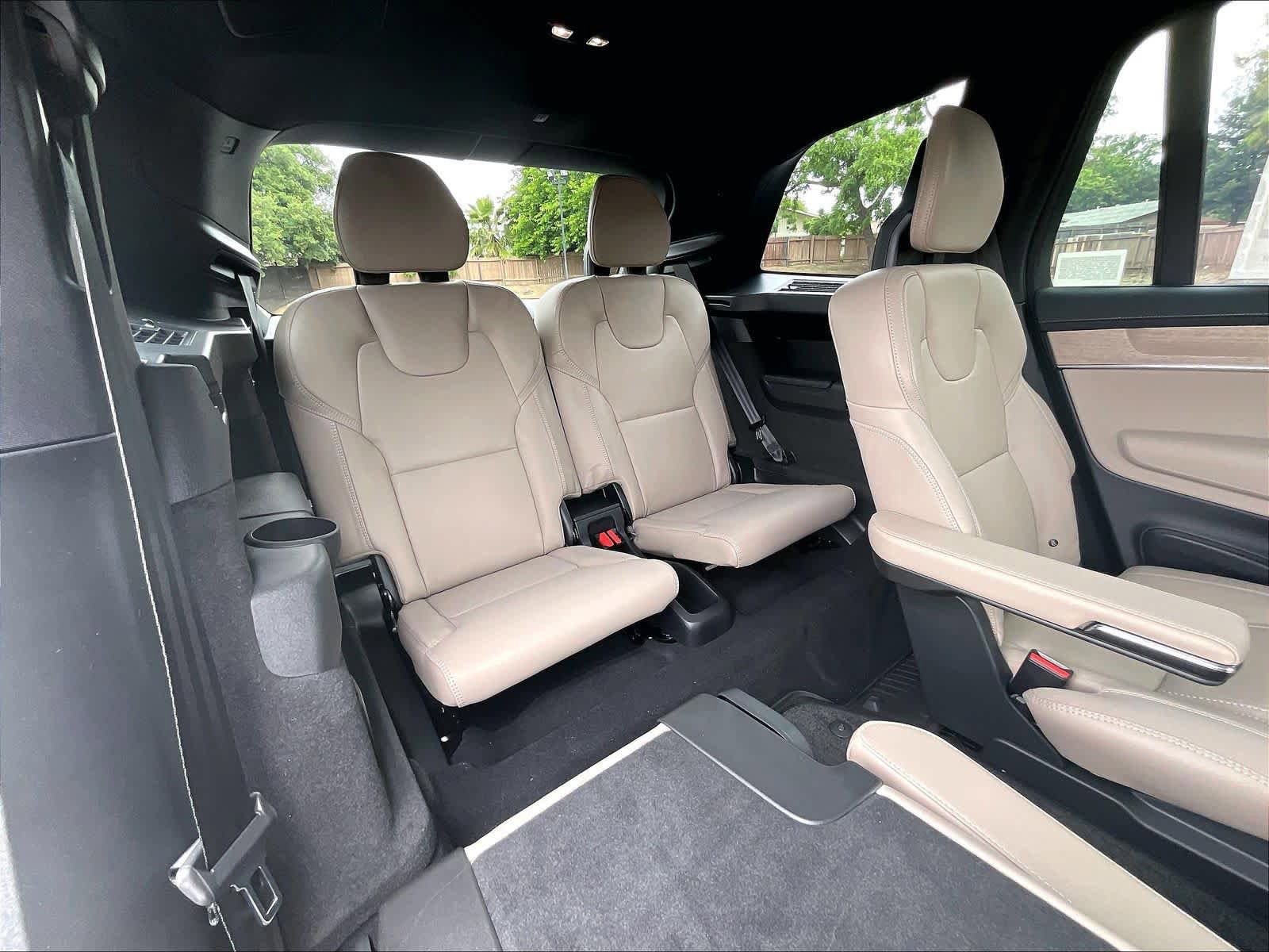 New 2026 Volvo XC90 T8 Ultra w/ Protection Package image 28