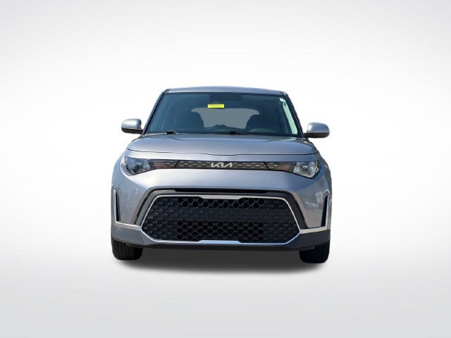Certified 2023 Kia Soul LX w/ LX Technology Package FWD image 32