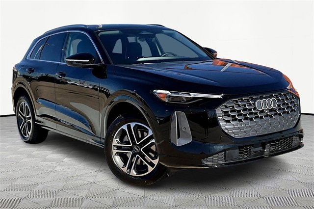 Used 2025 Audi Q5 Premium Plus w/ Premium Plus image 11