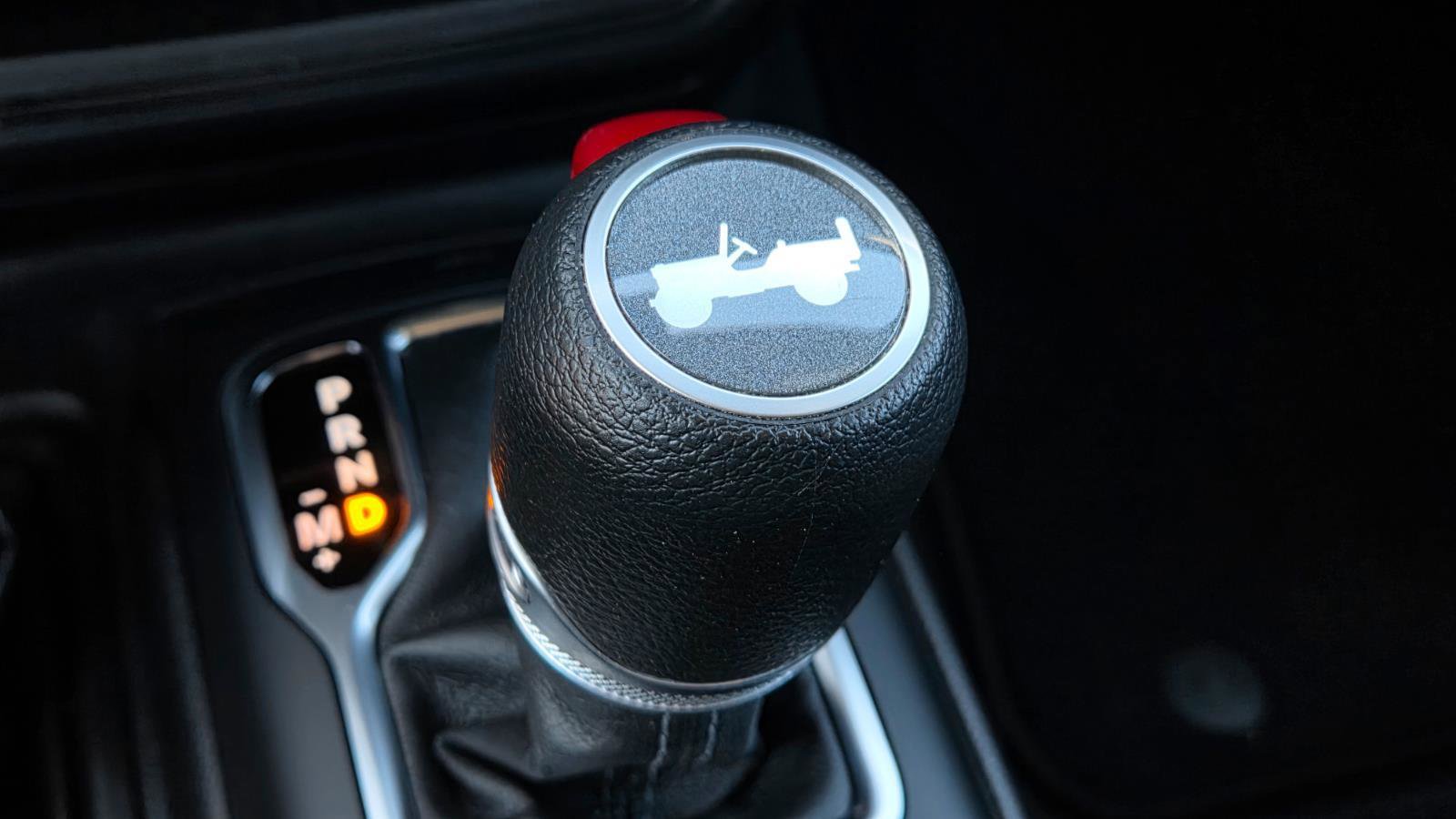 Used 2024 Jeep Wrangler Sahara image 38