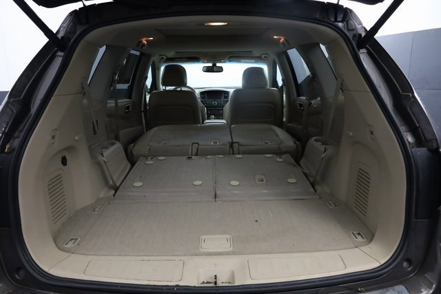 Used 2015 Nissan Pathfinder Platinum w/ Cargo Package image 30