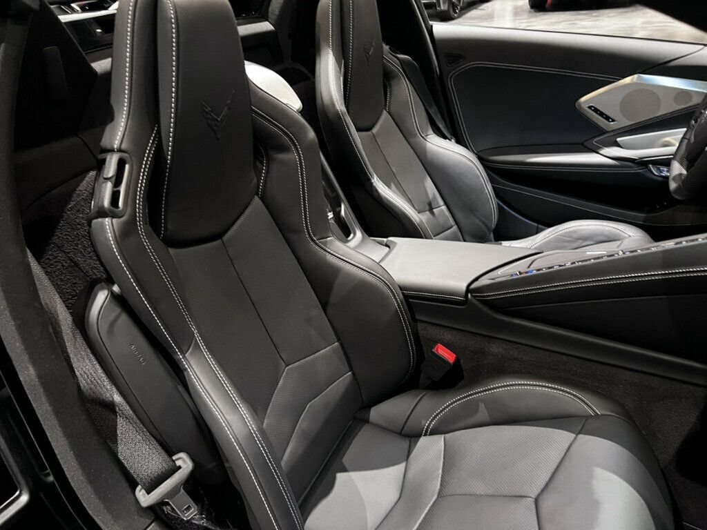 Used 2023 Chevrolet Corvette Stingray Preferred Conv w/ 2LT RWD image 23
