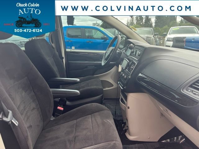 Used 2012 Dodge Grand Caravan American Value Package FWD image 20