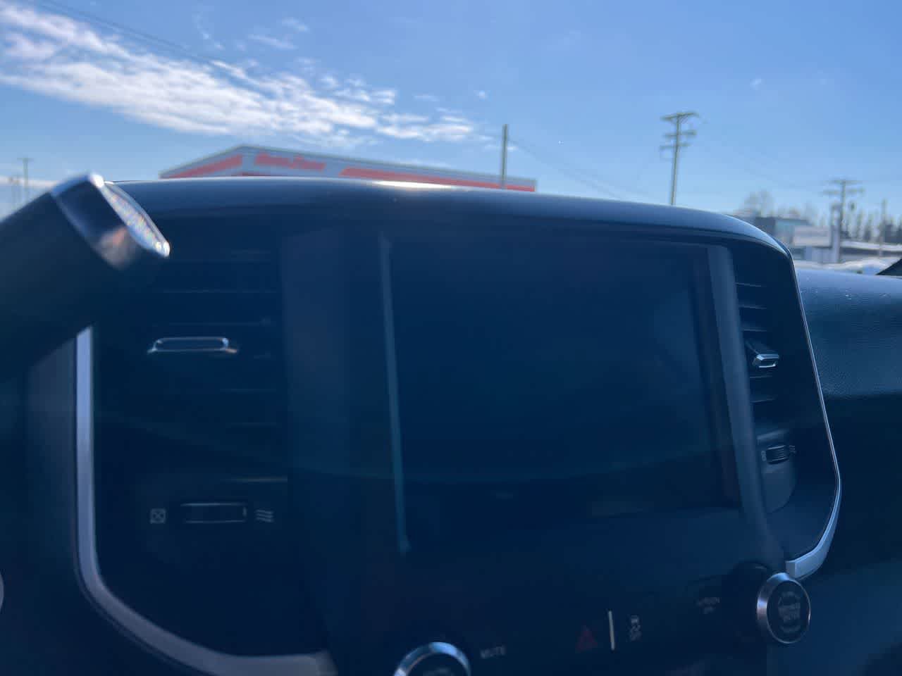 Used 2022 RAM 2500 Big Horn AWD/4WD image 17