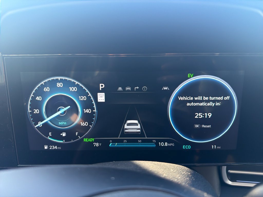New 2026 Hyundai Elantra Limited FWD image 23