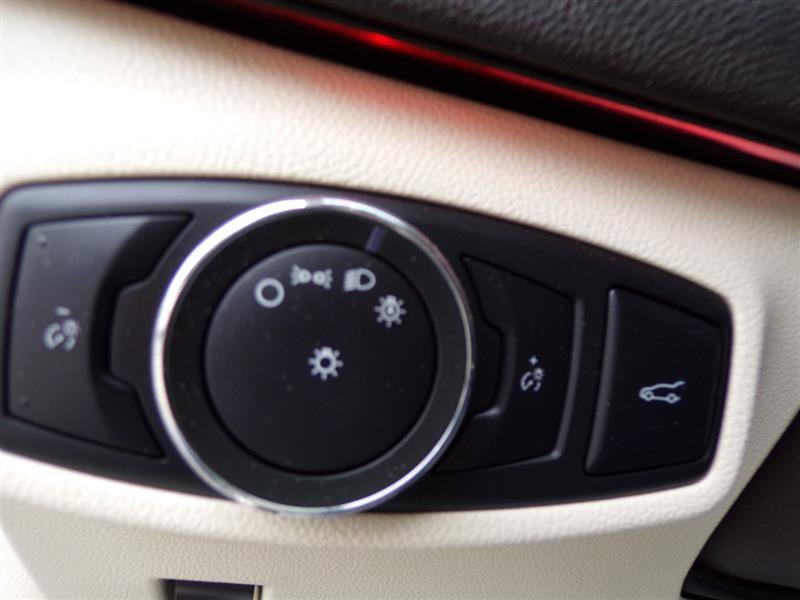 Used 2015 Lincoln MKC AWD w/ Equipment Group 102A Reserve image 31