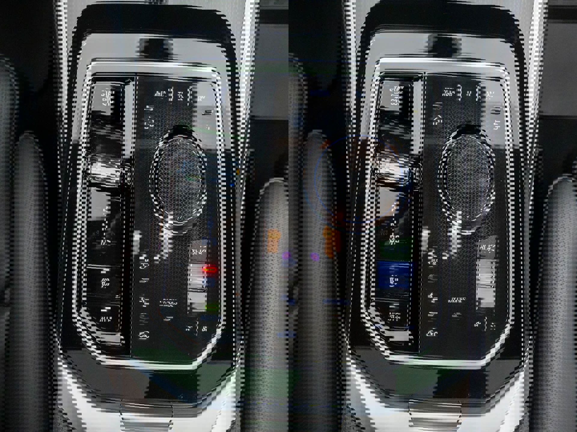 New 2026 BMW 750e xDrive w/ Executive Package image 26