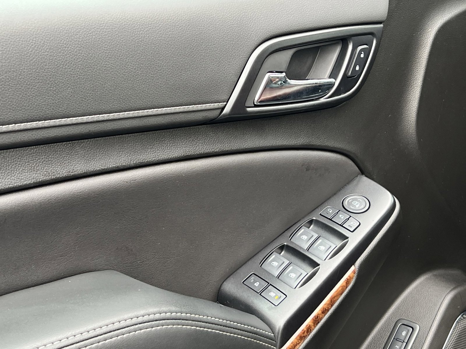 Used 2020 Chevrolet Tahoe Premier w/ Premier Plus Edition image 13