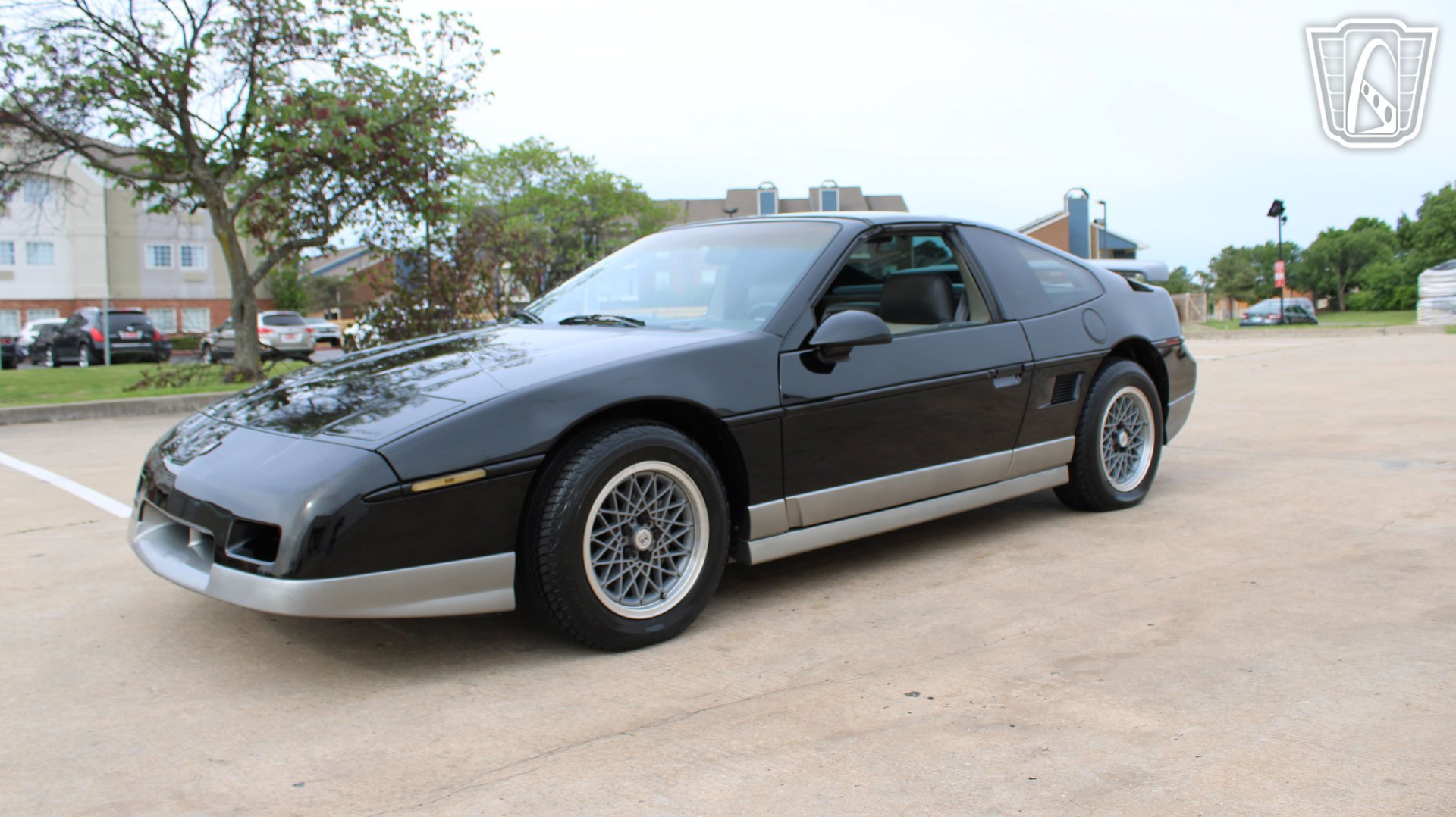 Used 1987 Pontiac Fiero GT RWD image 22