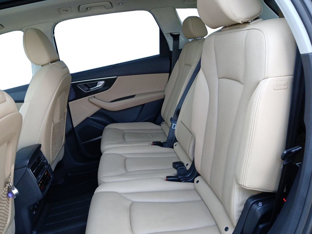 Used 2023 Audi Q7 2.0T Premium Plus AWD/4WD image 22