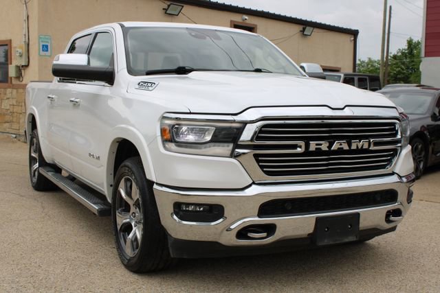 Used 2019 RAM 1500 Laramie AWD/4WD image 1