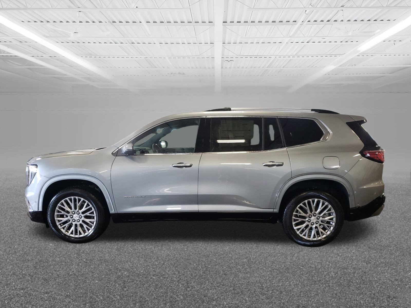 New 2026 GMC Acadia Denali w/ Super Cruise Package