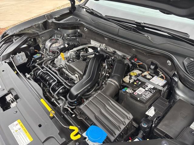 Certified 2025 Volkswagen Taos S AWD/4WD image 9