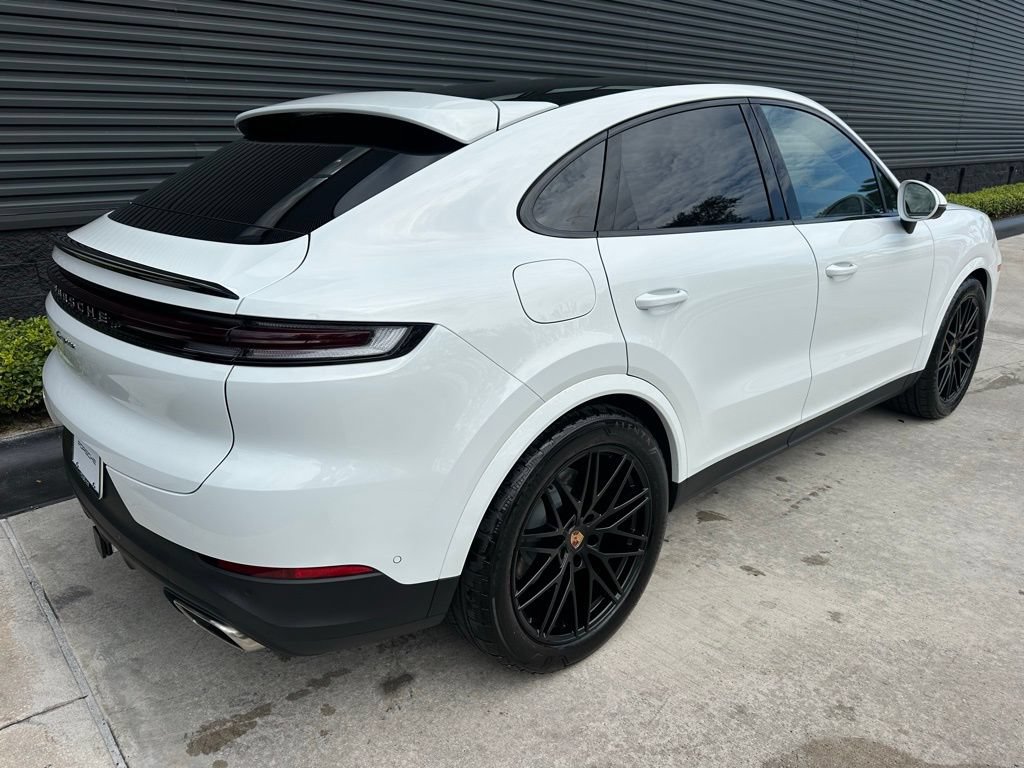 Used 2026 Porsche Cayenne Coupe AWD/4WD image 9