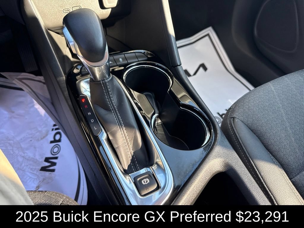 Used 2025 Buick Encore GX Preferred AWD/4WD image 29