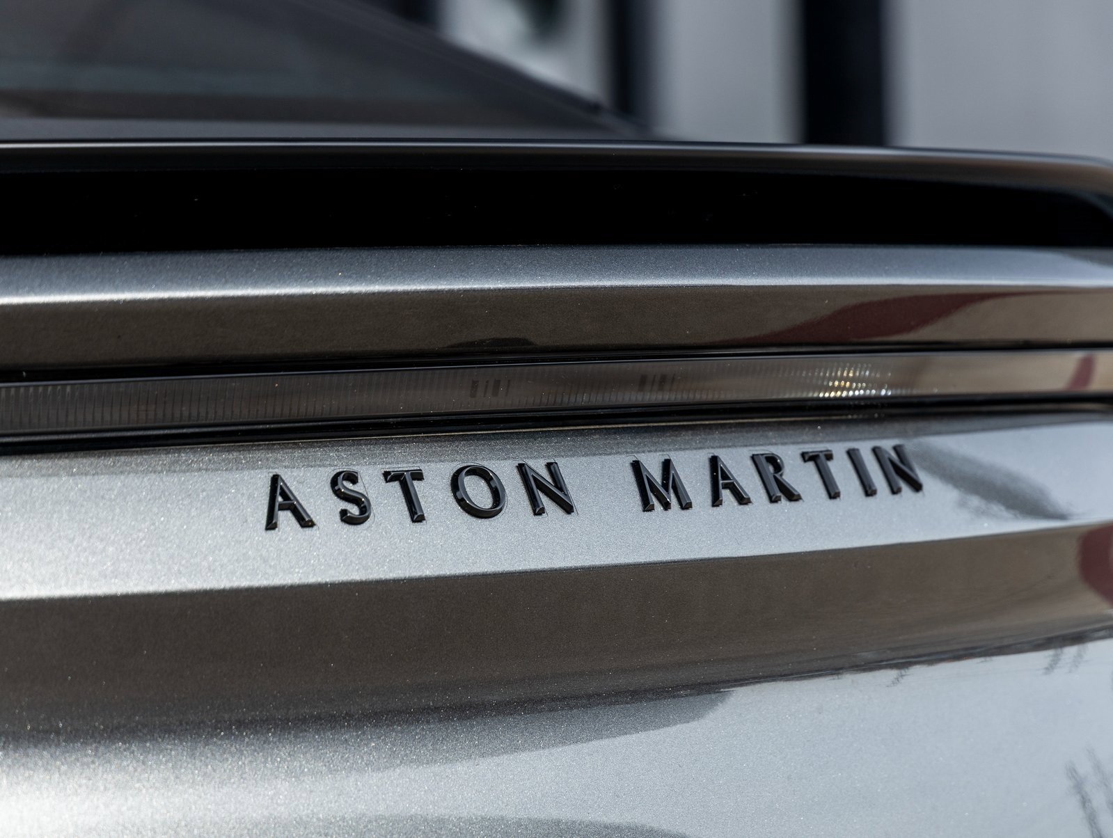 Used 2023 Aston Martin DBS Coupe image 20