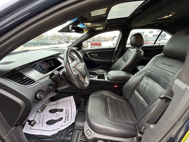 Used 2018 Ford Taurus SHO AWD/4WD image 16