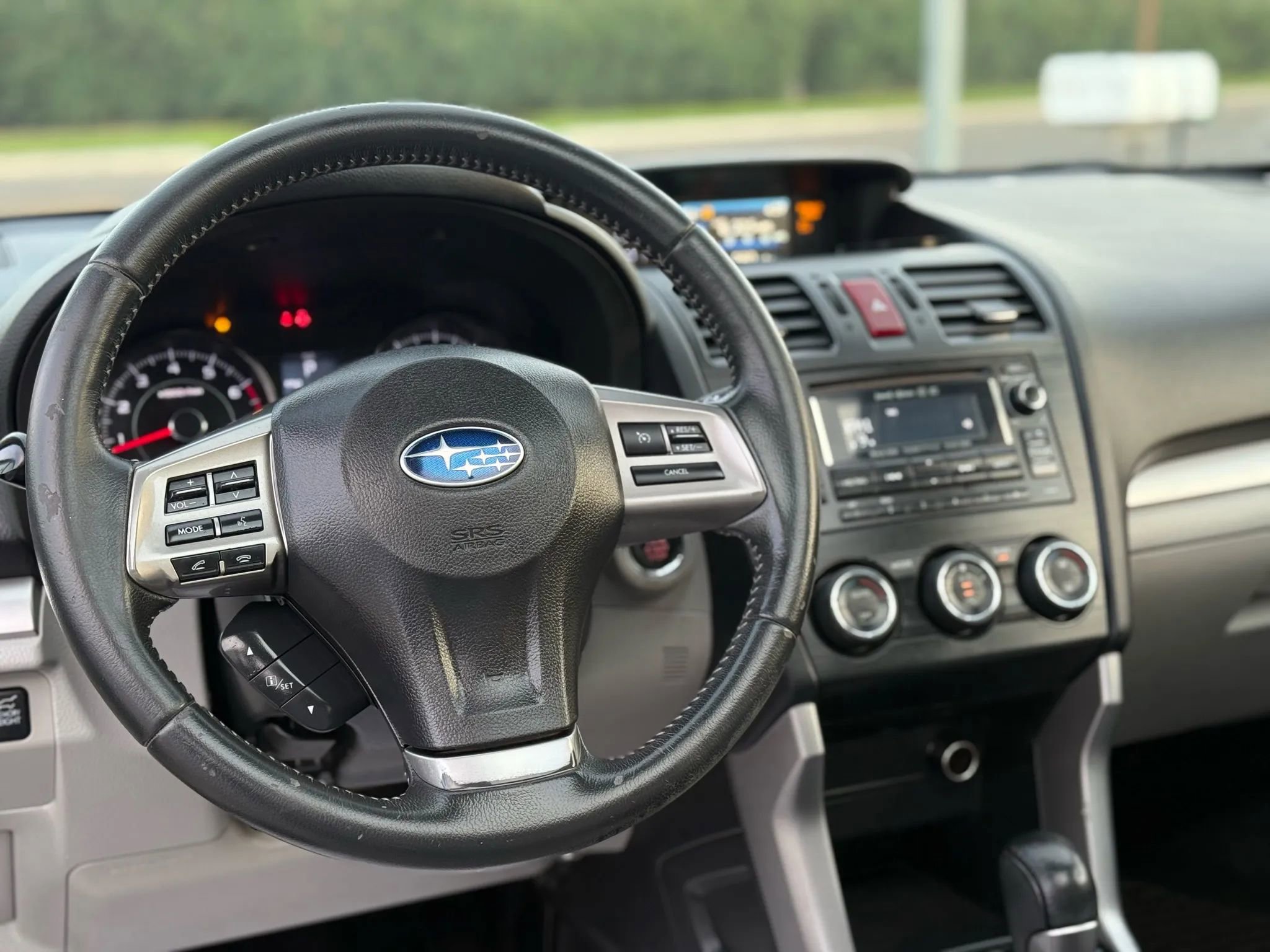 Used 2015 Subaru Forester 2.5i Touring w/ Popular Package #2 image 27