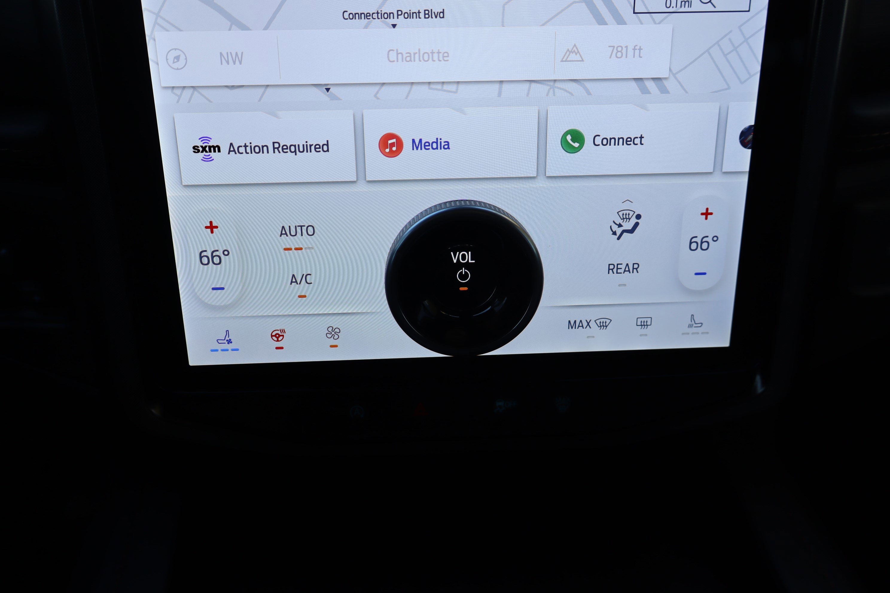 Used 2024 Ford Expedition Platinum image 30