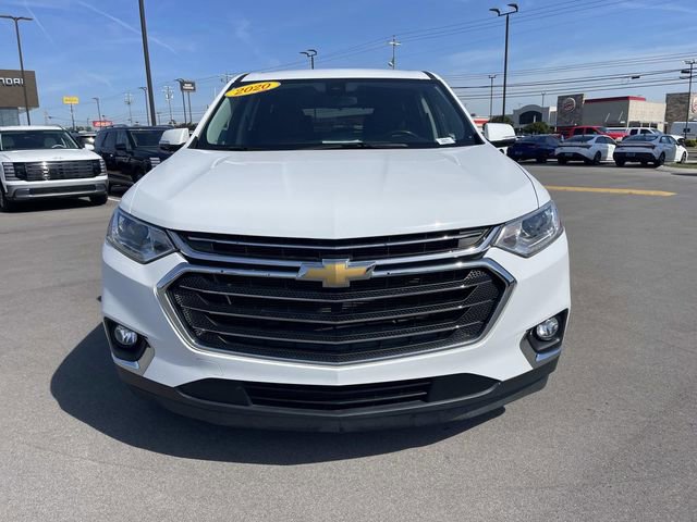 Used 2020 Chevrolet Traverse LT FWD image 2