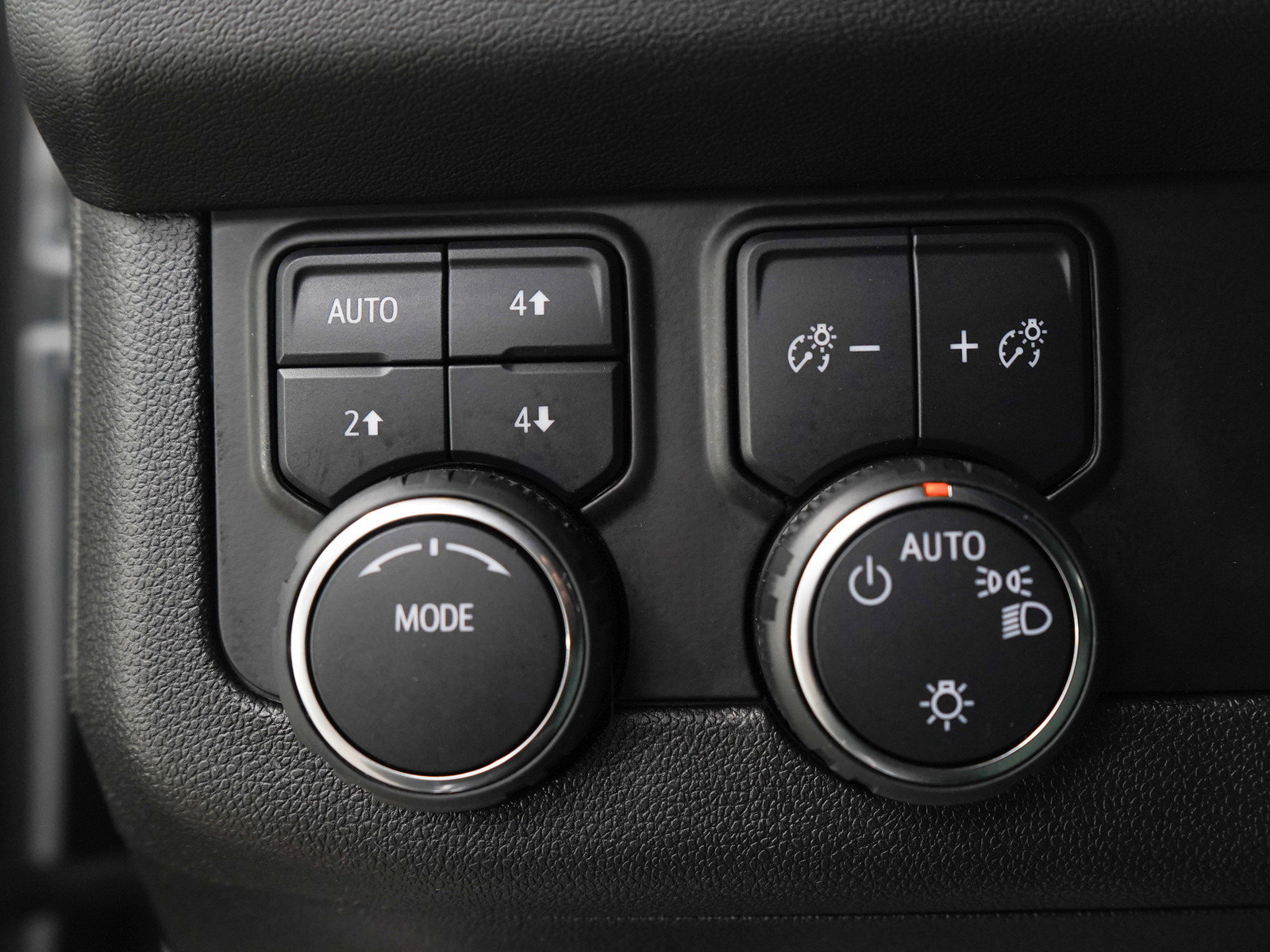 Used 2024 Chevrolet Tahoe Premier image 26