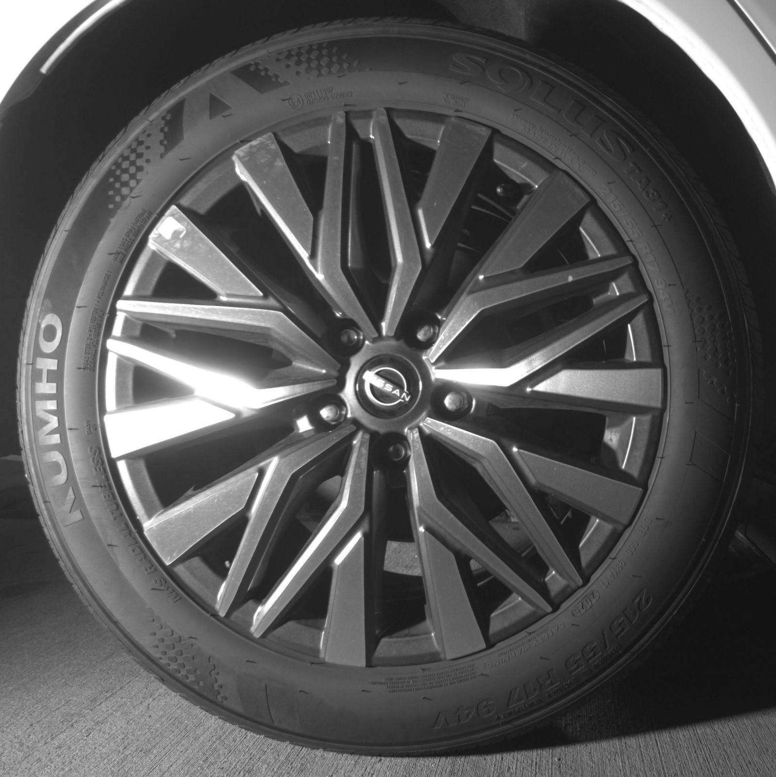 Used 2025 Nissan Altima 2.5 SV FWD image 18