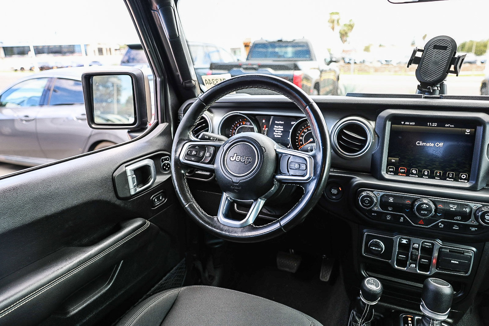 Used 2020 Jeep Gladiator Overland image 5