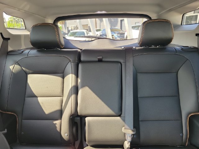 Used 2024 GMC Terrain AT4 w/ Tech Package AWD/4WD image 29