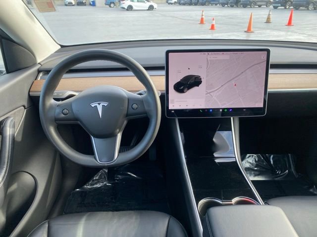 Used 2020 Tesla Model Y Long Range image 12