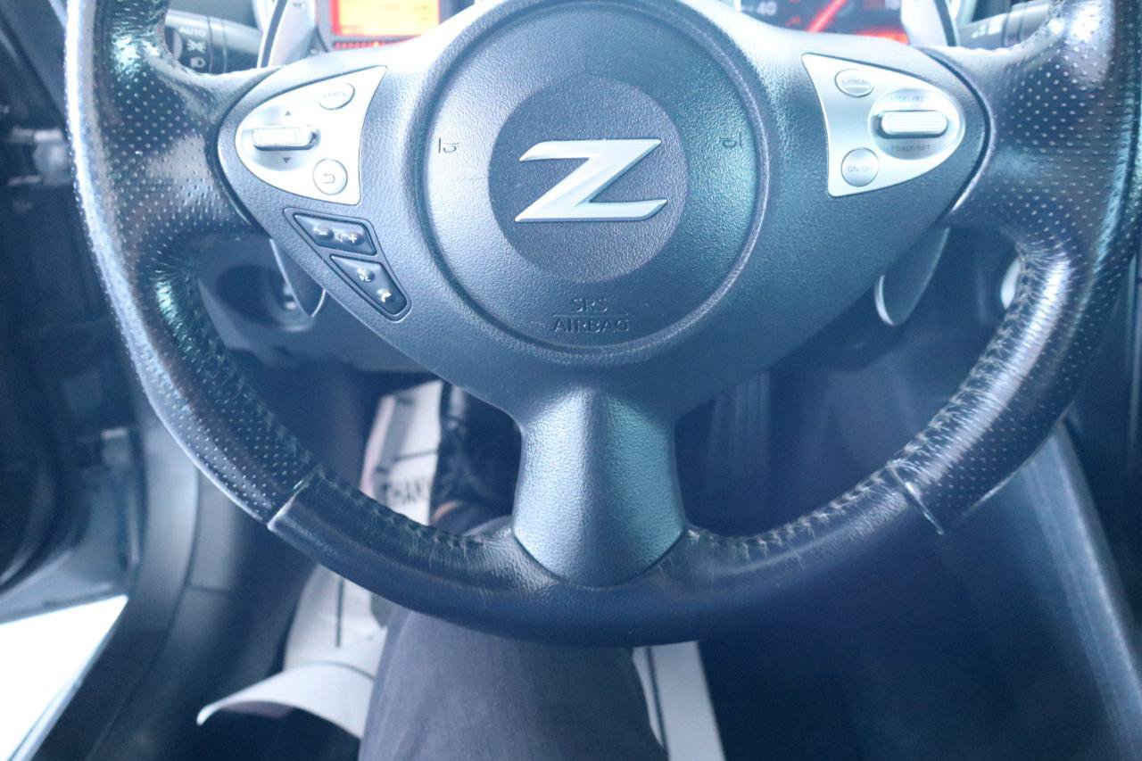 Used 2016 Nissan 370Z Coupe RWD image 29