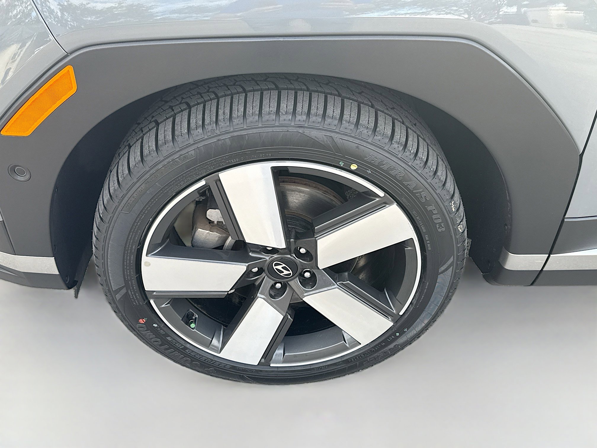 Used 2024 Hyundai Santa Fe Limited image 36