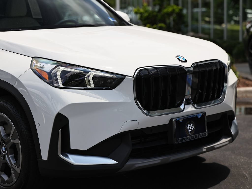 Used 2023 BMW X1 xDrive28i w/ Premium Package AWD/4WD image 2