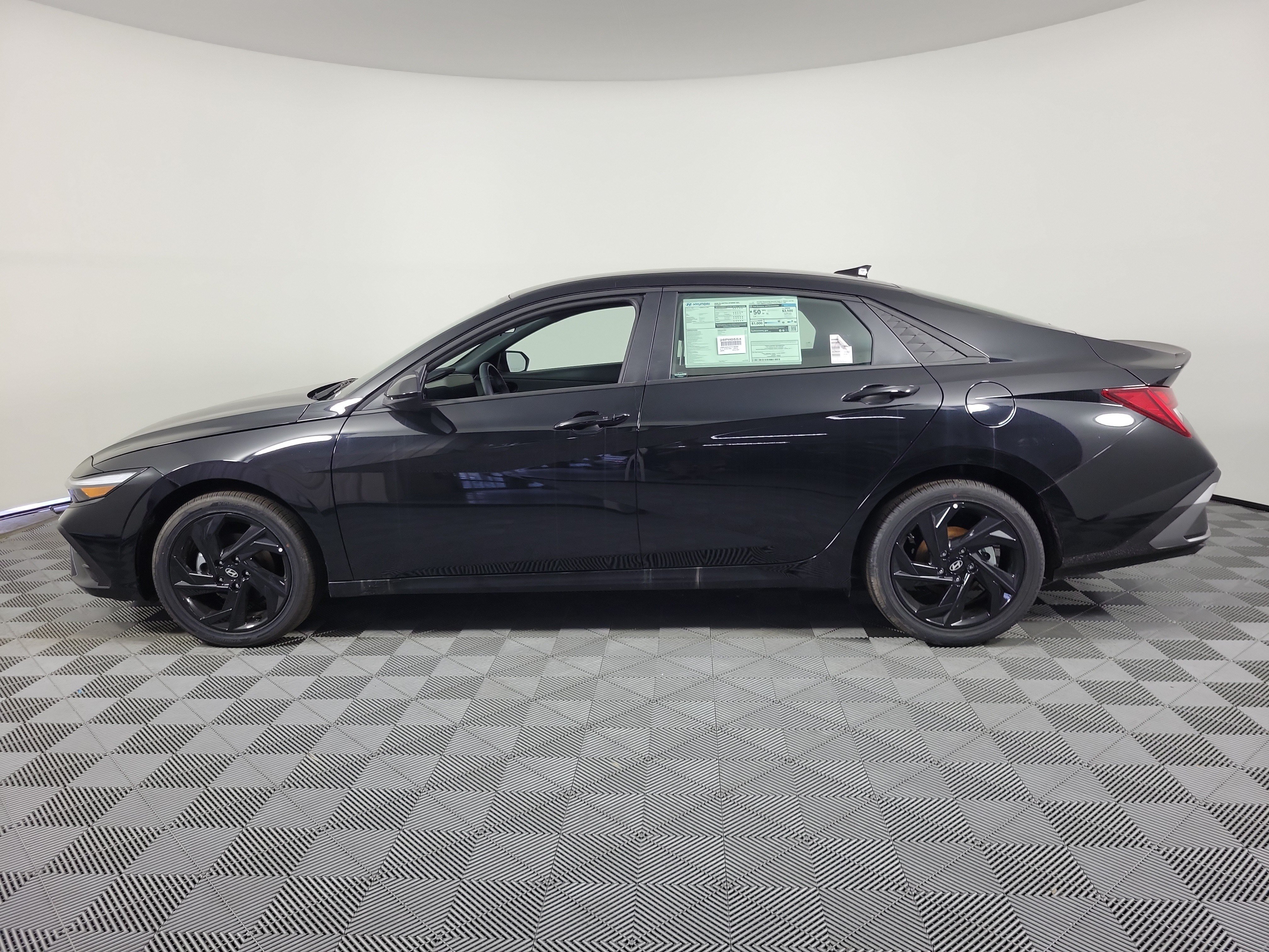 New 2026 Hyundai Elantra SEL FWD image 39