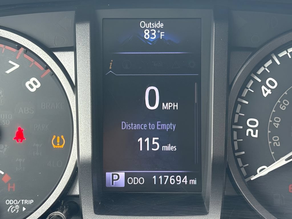 Used 2017 Toyota Tacoma TRD Off-Road AWD/4WD image 16