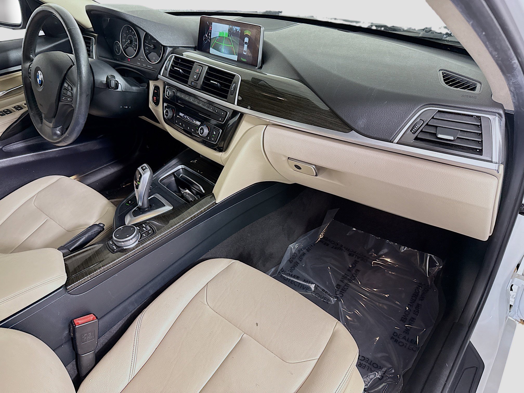 Used 2016 BMW 320i xDrive Sedan image 30