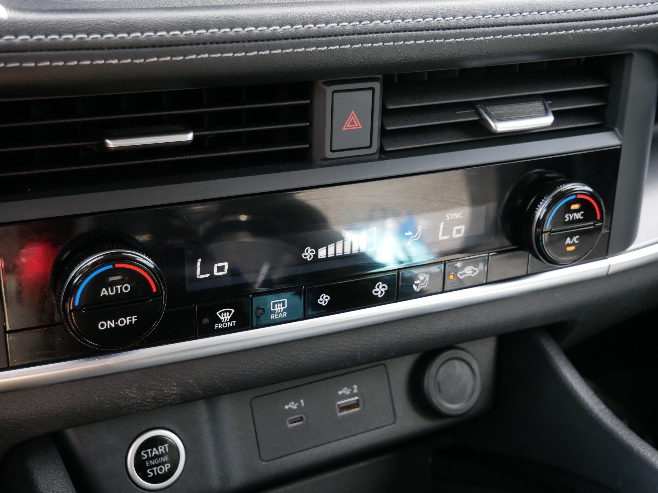 Used 2023 Nissan Rogue SV AWD/4WD image 22