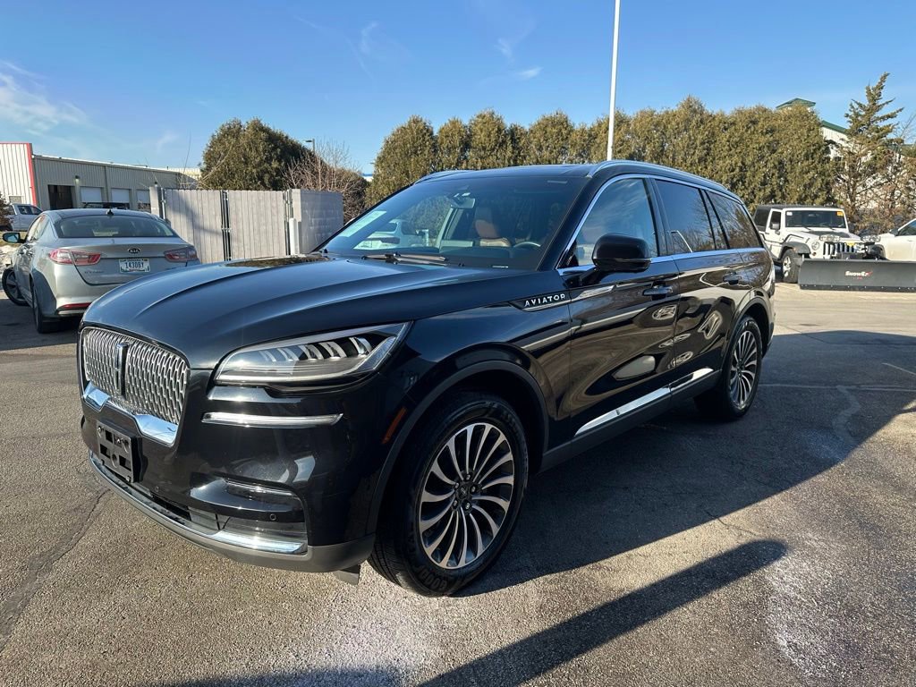Used 2024 Lincoln Aviator Reserve w/ Elements Package Plus image 3