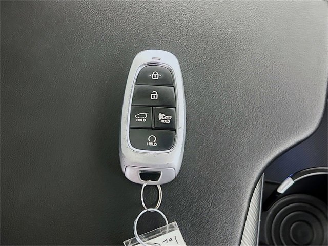 Used 2024 Hyundai Palisade SEL image 32