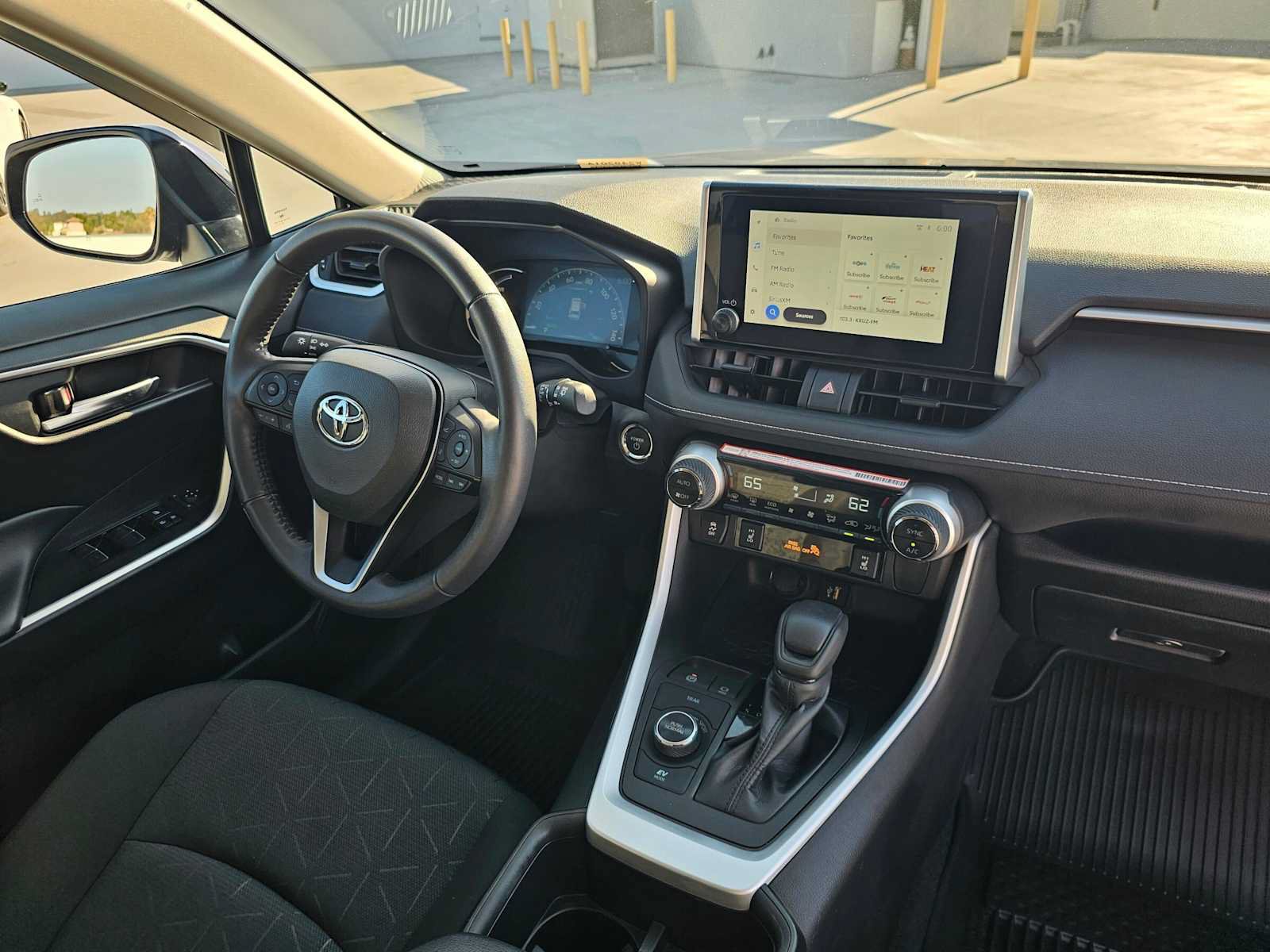 Used 2024 Toyota RAV4 XLE w/ Convenience Package AWD/4WD image 11