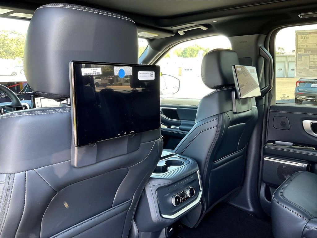 New 2027 Ford Expedition Max Platinum w/ Stealth Performance Package AWD/4WD image 20