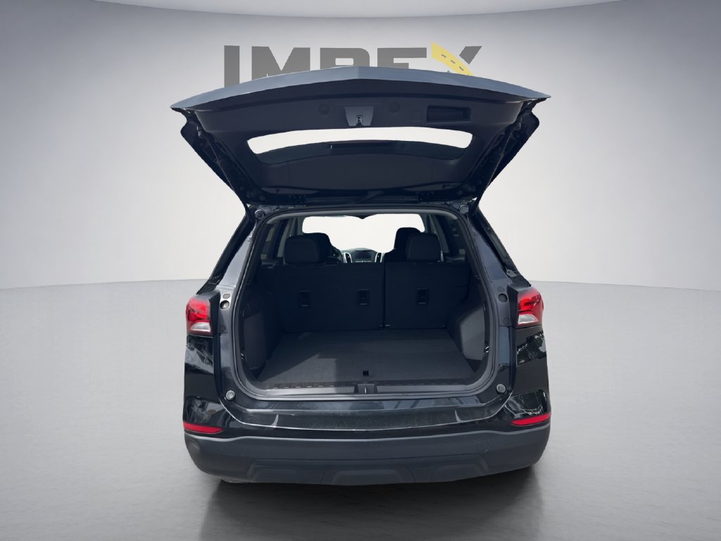 Used 2024 Chevrolet Equinox LS w/ LS Convenience Package FWD image 29