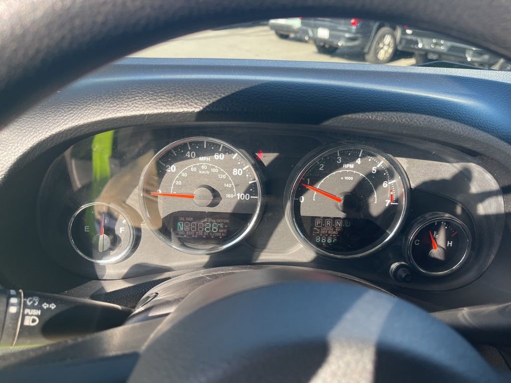 Used 2013 Jeep Wrangler Sport image 17