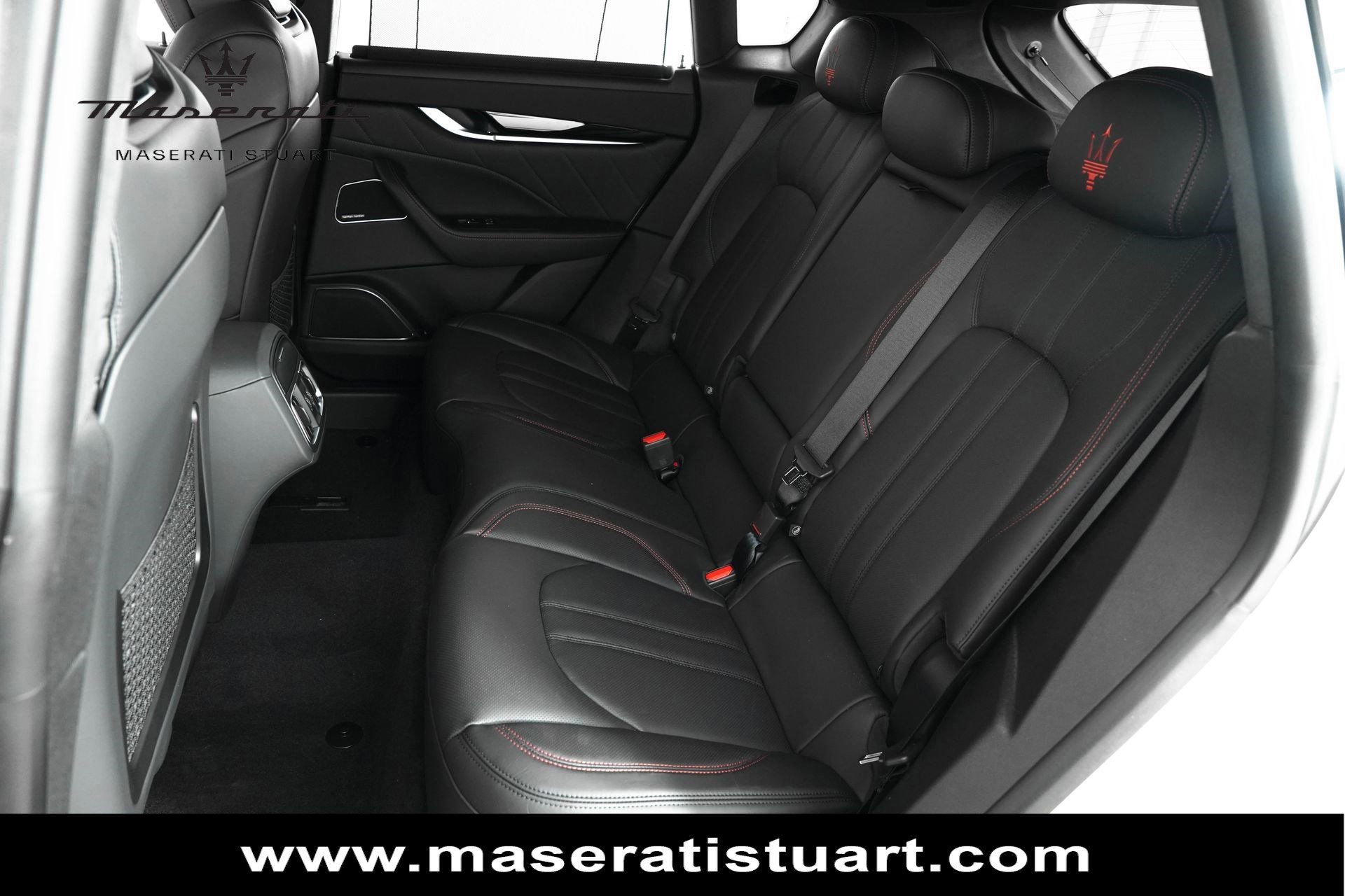 New 2024 Maserati Levante GT Ultima image 36