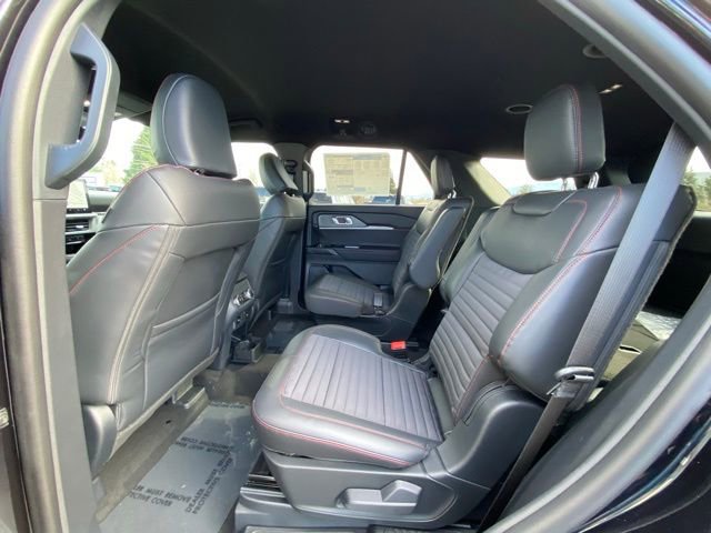 New 2026 Ford Explorer ST-Line image 9