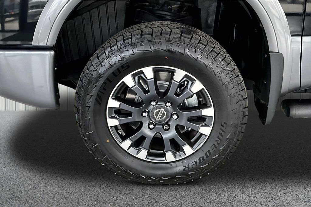 Used 2017 Nissan Titan PRO-4X image 34