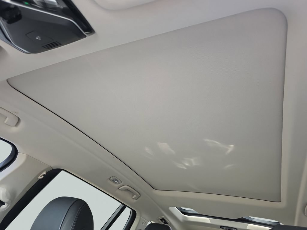Used 2020 BMW X7 xDrive40i w/ Premium Package AWD/4WD image 30
