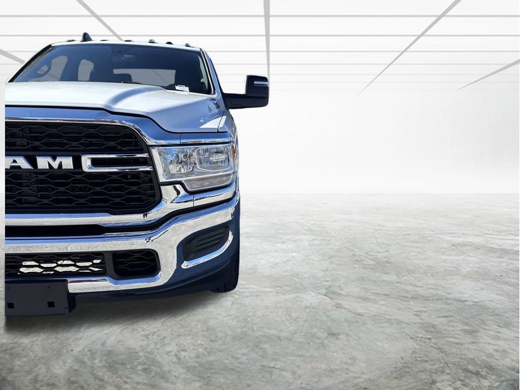 Used 2023 RAM 2500 Tradesman w/ Chrome Appearance Group image 34
