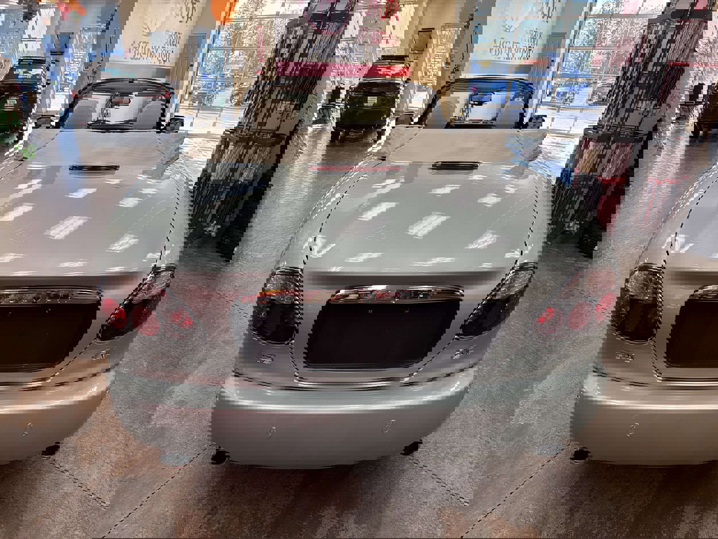 Used 2006 Jaguar XK8 Convertible image 43