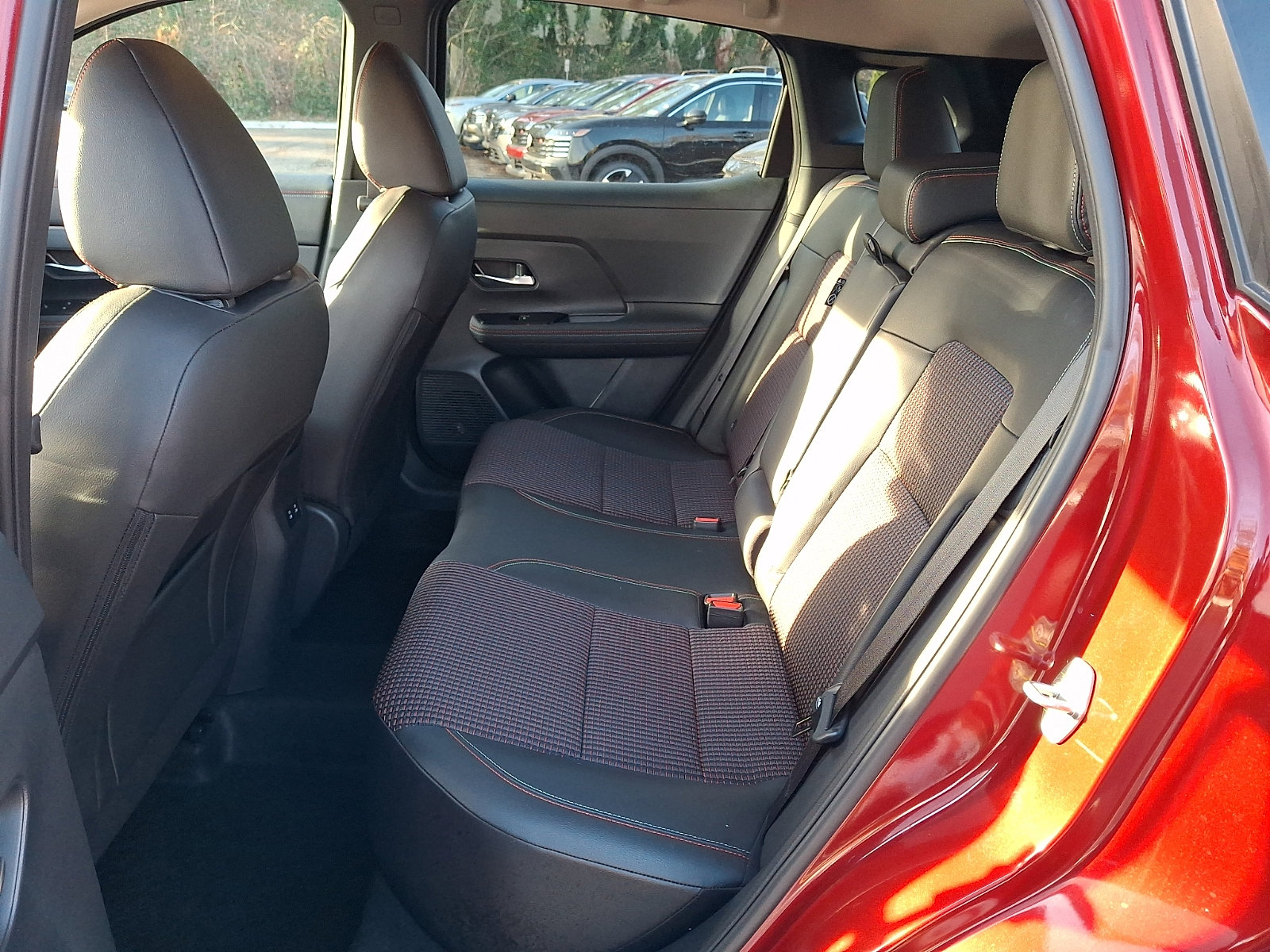 Certified 2025 Nissan Kicks SR image 11